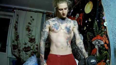 Snapshot of voldan_elf chatting on 11-13-25, 01:10 Elf online show from 11-13-25, 01:10