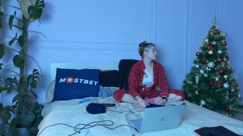 Snapshot of vorvik chatting on 01-06-25, 01:52 vorvik online show from 01-06-25, 01:52