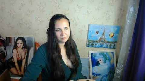 Snapshot of voulezvous_angel chatting on 06-24-26, 05:34 voulezvous_angel online show from 06-24-26, 05:34