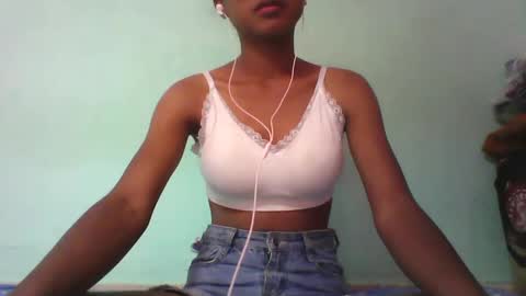 vounialdy online show from 01-21-25, 06:22