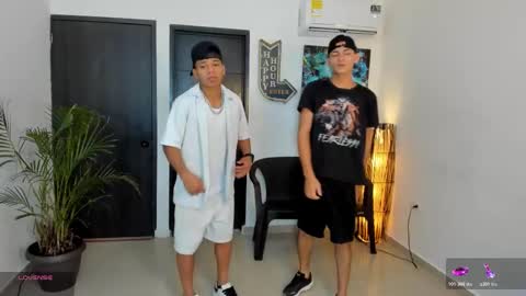 voyeurism_guys online show from 11-09-25, 10:41