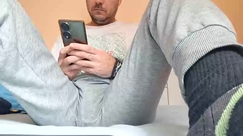 Snapshot of vozd chatting on 02-17-25, 11:13 sweetcock online show from 02-17-25, 11:13