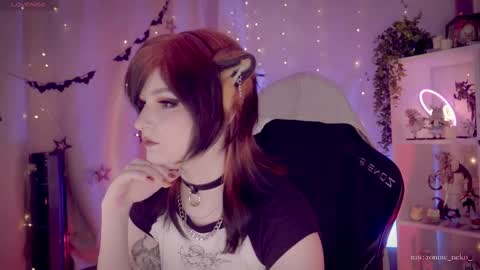 vronnier online show from 11-18-25, 11:47