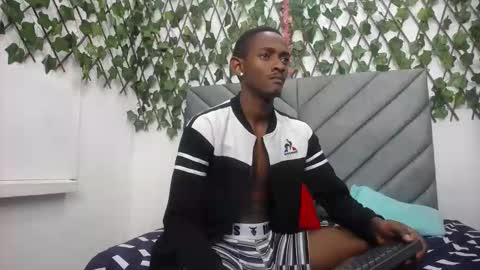 vsleyandlunaper online show from 02-23-26, 03:15