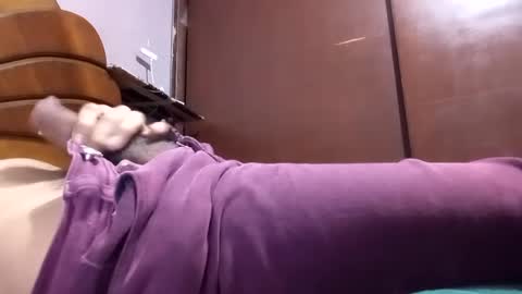 Snapshot of vujadetr chatting on 10-03-25, 10:18 vujadetr online show from 10-03-25, 10:18