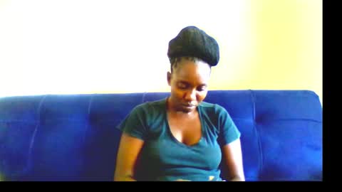 Snapshot of vvelvet_vixen chatting on 10-19-25, 08:59 vvelvet_vixen online show from 10-19-25, 08:59