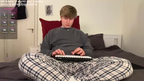 Snapshot of vvladya chatting on 03-07-26, 03:20 vvladya online show from 03-07-26, 03:20