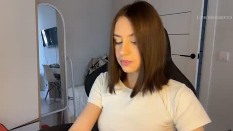 Arina online show from 06-19-26, 11:47