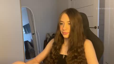 Snapshot of vx_arina chatting on 07-08-26, 11:58 Arina online show from 07-08-26, 11:58