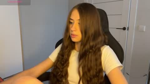 Snapshot of vx_arina chatting on 07-31-26, 10:03 Arina online show from 07-31-26, 10:03