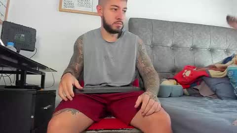 Snapshot of vyxen_ chatting on 02-16-26, 02:02 vyxen_ online show from 02-16-26, 02:02