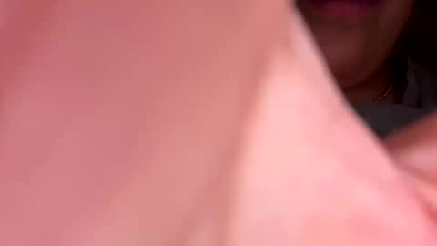 Snapshot of w2456 chatting on 01-13-26, 11:32 w2456 online show from 01-13-26, 11:32