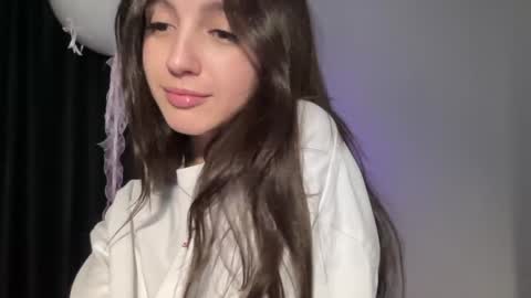 Alice  Before pvt write to me in PM  online show from 02-08-25, 01:32