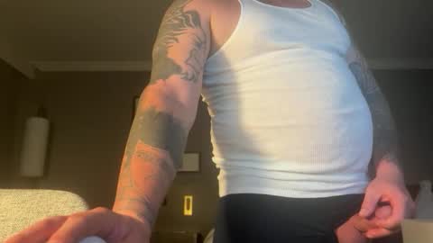 Snapshot of w_h_y_whohurtyou chatting on 12-15-25, 01:59 w_h_y_whohurtyou online show from 12-15-25, 01:59