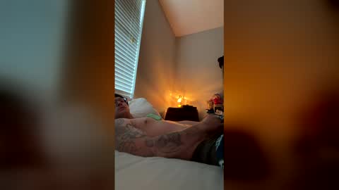 Snapshot of wai4way chatting on 03-27-26, 12:05 wai4way online show from 03-27-26, 12:05