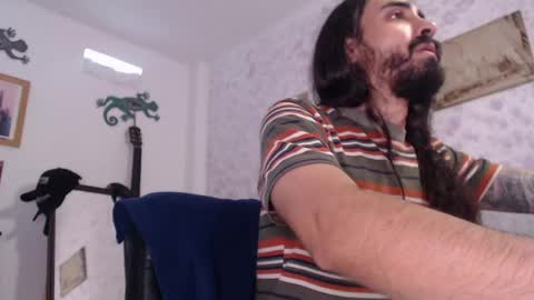 John online show from 05-11-26, 08:17