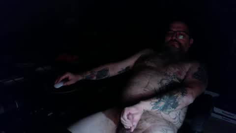 Snapshot of wakeupthedead77 chatting on 11-18-25, 05:56 Mr. Dead online show from 11-18-25, 05:56