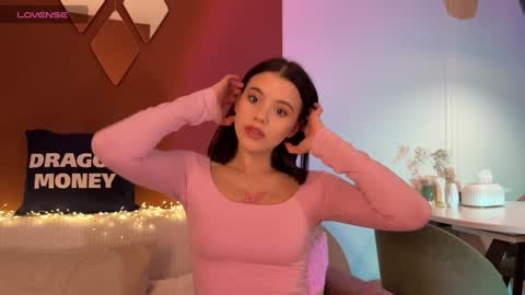 Snapshot of waki_lucky chatting on 02-03-25, 12:25 Mia online show from 02-03-25, 12:25