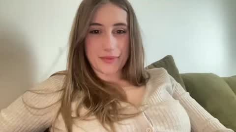 Snapshot of walkiria19 chatting on 02-22-26, 11:20 walkiria19 online show from 02-22-26, 11:20