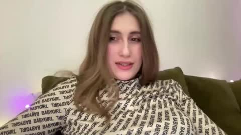 Snapshot of walkiria19 chatting on 03-11-26, 07:42 walkiria19 online show from 03-11-26, 07:42