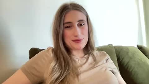 Snapshot of walkiria19 chatting on 03-14-26, 10:21 walkiria19 online show from 03-14-26, 10:21