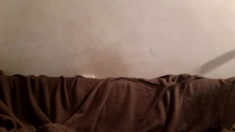 Snapshot of wand_dick chatting on 12-21-25, 01:02 Luki69 online show from 12-21-25, 01:02