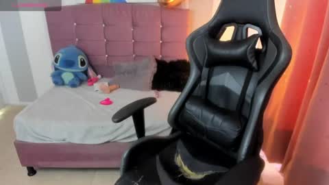 Alexandra online show from 07-30-26, 01:54
