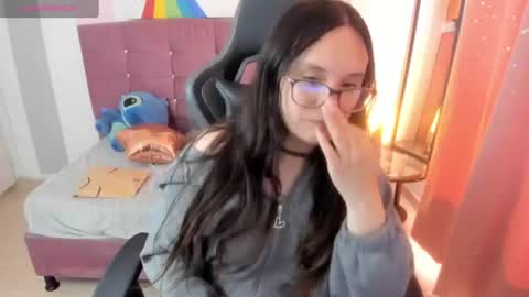 Alexandra online show from 07-31-26, 04:50