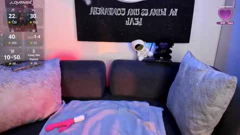 Snapshot of wandaowenss chatting on 12-02-25, 02:17 online show from 12-02-25, 02:17