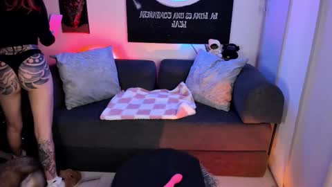 Snapshot of wandaowenss chatting on 02-01-26, 02:10 online show from 02-01-26, 02:10