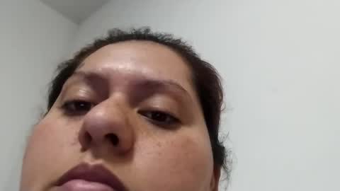 Snapshot of wangda2401 chatting on 12-27-24, 03:04 wangda online show from 12-27-24, 03:04