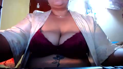 Snapshot of wangda2401 chatting on 09-26-25, 10:19 wangda online show from 09-26-25, 10:19