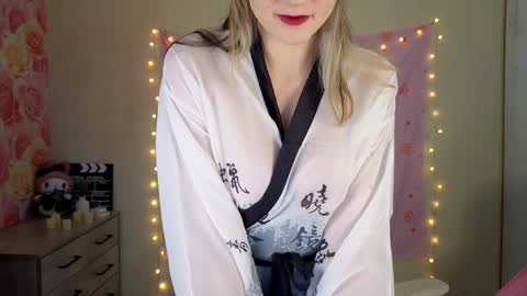Kate online show from 01-19-25, 04:22