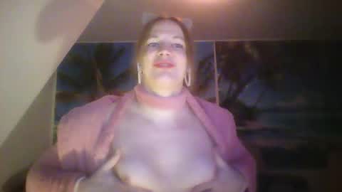 Snapshot of wannafeelitall chatting on 01-01-25, 10:46 Emilia inst  online show from 01-01-25, 10:46