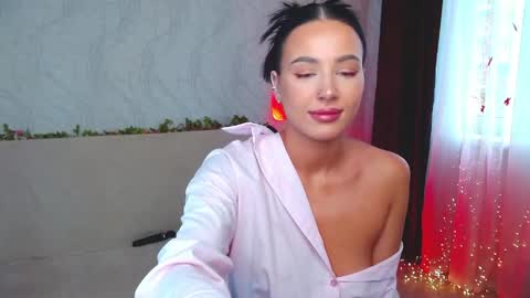Emma online show from 06-04-26, 05:24