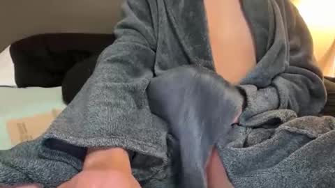 Snapshot of wantingtoplay97 chatting on 12-17-25, 11:44 wantingtoplay97 online show from 12-17-25, 11:44