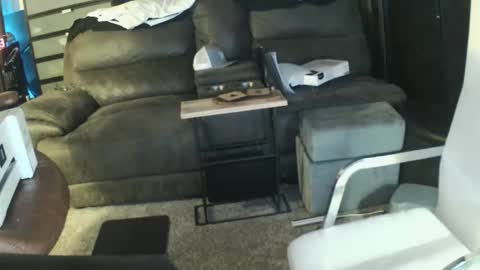 Snapshot of wantitbutyoucanthaveit chatting on 05-10-26, 11:04 inittogetitin online show from 05-10-26, 11:04