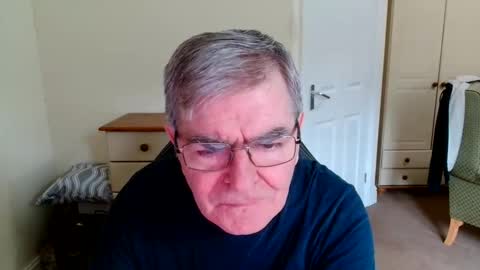 Snapshot of wanttobefree90 chatting on 04-06-26, 09:21 wanttobefree90 online show from 04-06-26, 09:21