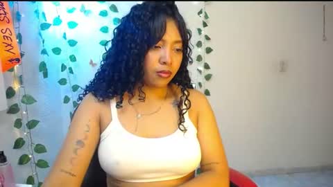 Snapshot of warisgoddes chatting on 07-16-26, 10:49 EMILY online show from 07-16-26, 10:49