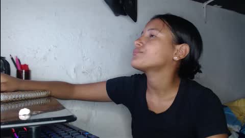 Snapshot of washbag14 chatting on 01-12-26, 03:06 washbag14 online show from 01-12-26, 03:06