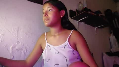 Snapshot of washbag14 chatting on 02-05-26, 03:27 washbag14 online show from 02-05-26, 03:27