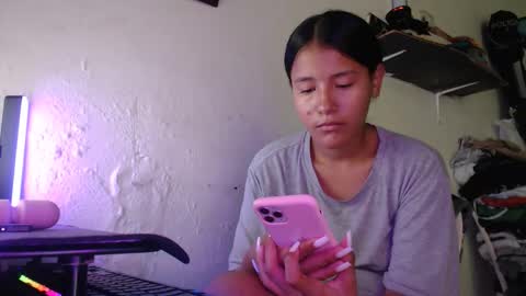 Snapshot of washbag14 chatting on 02-14-26, 03:53 washbag14 online show from 02-14-26, 03:53