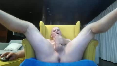 Snapshot of watchingnow1 chatting on 12-13-24, 01:44 watchingnow1 online show from 12-13-24, 01:44