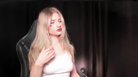 waterfallwoods online show from 02-14-25, 04:41