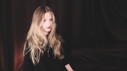 waterfallwoods online show from 11-12-25, 07:20