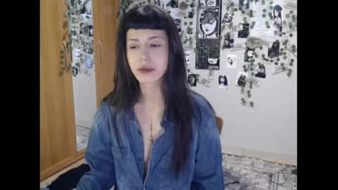 Mina online show from 09-19-25, 03:19