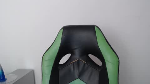 Snapshot of we_n_you chatting on 03-09-26, 01:48 Trixie 3 online show from 03-09-26, 01:48