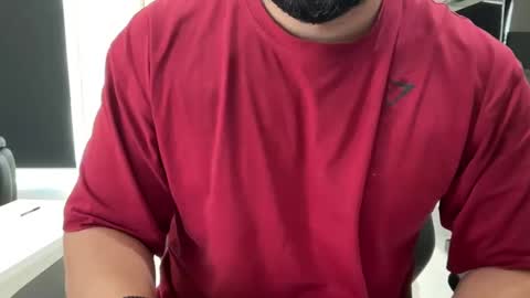 Snapshot of weaponx1 chatting on 01-02-25, 11:49 Weapon X online show from 01-02-25, 11:49