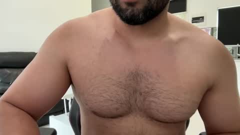 Snapshot of weaponx1 chatting on 01-17-25, 01:15 Weapon X online show from 01-17-25, 01:15