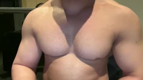 Snapshot of weaponx1 chatting on 09-16-25, 12:06 Weapon X online show from 09-16-25, 12:06